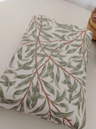 Funda libro artesanal hojas verdes