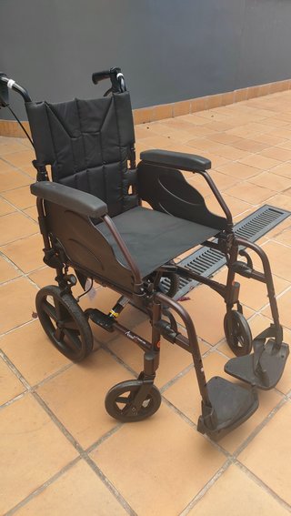 Silla de ruedas ligera