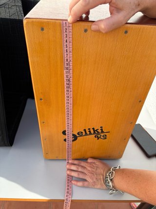 Caja de percusión hecha artesanalmente y con funda