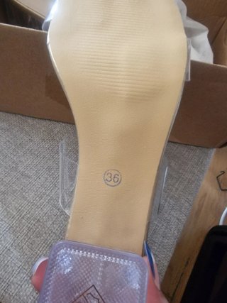 Sandalias SHEIN transparentes tacón bloque