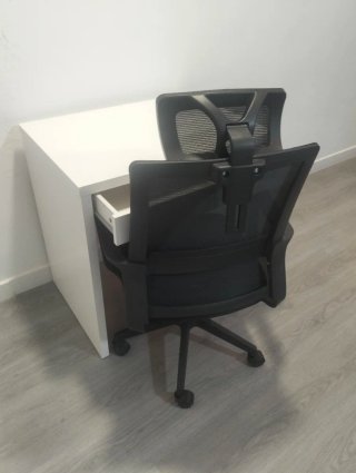 Escritorio y Silla IKEA