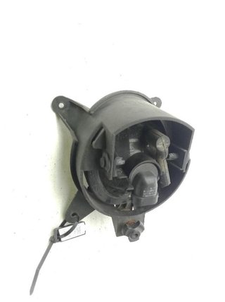 Faro antiniebla delantero kia carnival ii 21005060