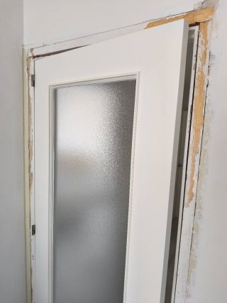 Puerta madera blanca interior