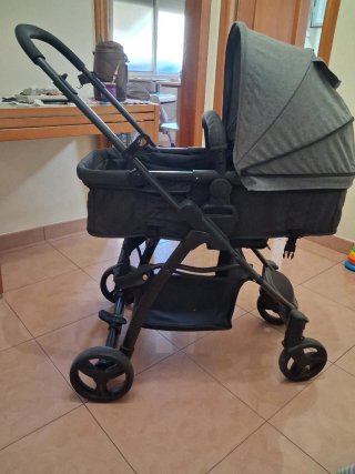 Carrito de bebé gris Solo 5 meses usado