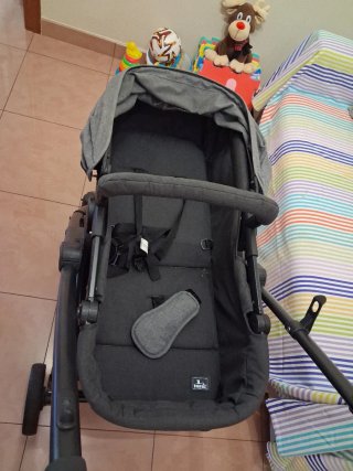 Carrito de bebé gris Solo 5 meses usado