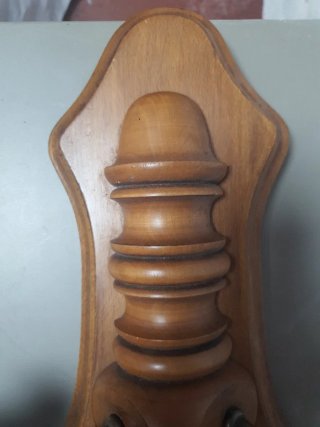 Aplique de madera con detalle 1872