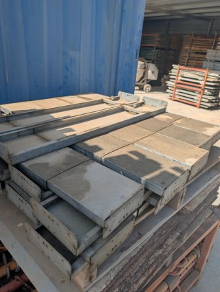 Lote materiales encofrado