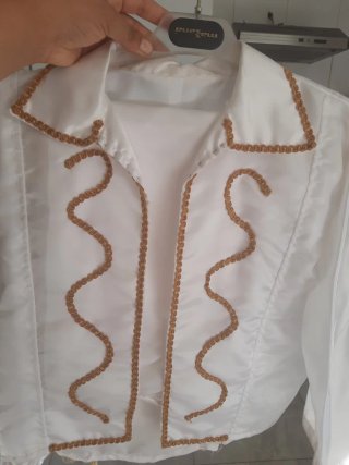 Traje de niño blanco