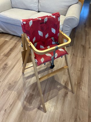 Trona plegable Nordik con bandeja