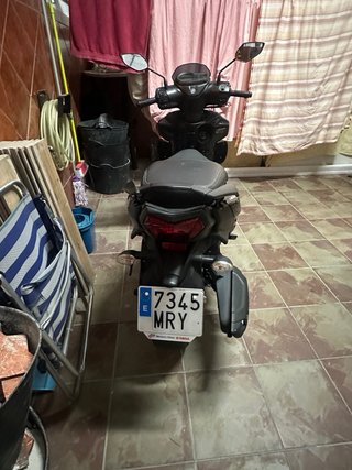 Yamaha Cygnus Ray ZR 125cc Scooter Negra