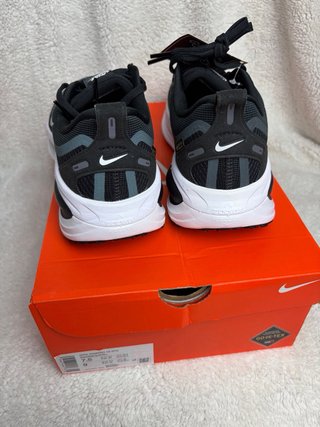 Nike Vomero 18 GTX Talla 40.5