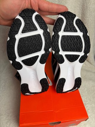 Nike Vomero 18 GTX Talla 40.5