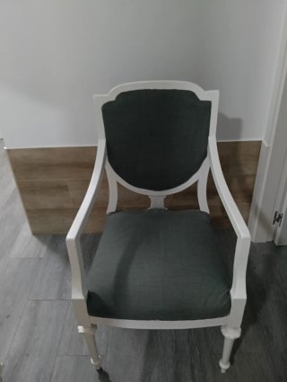 Silla antigua restaurada