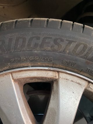 2 neumático Bridgestone 205 55 R16 91v