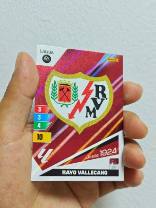 ✅Lote 6 Escudos Adrenalyn XL LaLiga 2023-2024