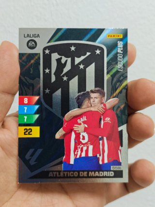 ✅Lote 6 Escudos Adrenalyn XL LaLiga 2023-2024