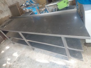 Mesa de acero inoxidable