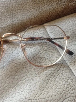 Gafas de sol Ray-Ban doradas y marrones (a reparar