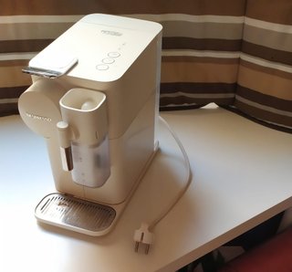 Cafetera Nespresso Blanca DeLonghi