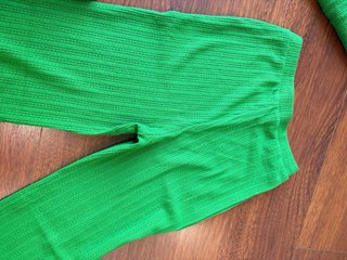 Conjunto verde de punto sin mangas y pantalón