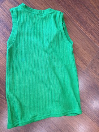 Conjunto verde de punto sin mangas y pantalón