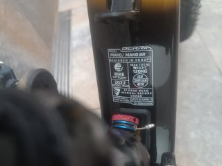 Berria Mako Carbono Full talla L con potenciómetro