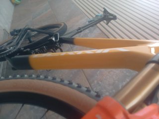 Berria Mako Carbono Full talla L con potenciómetro