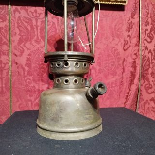 Antigua lampara farol Focus