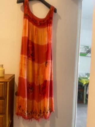 Vestido largo estampado naranja y rojo