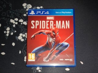 PS4 Pro 1TB + Mando + 6 Juegos( ya empaquetado)