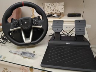 Volante Hori PS5 con Pedales