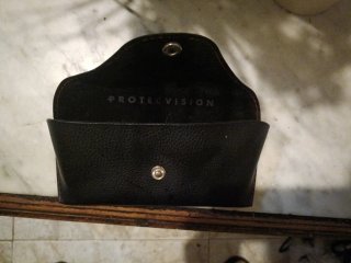 Funda gafas Protecvision negra y roja