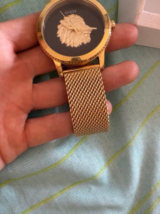 Reloj GUESS Dorado Esfera Negra + Caja