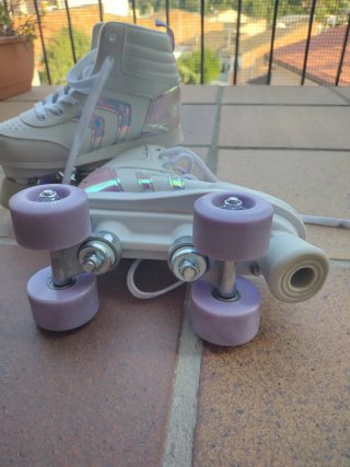 Patines de 4 ruedas blancos, talla 34