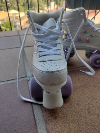 Patines de 4 ruedas blancos, talla 34