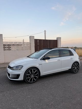 Volkswagen Golf 2016