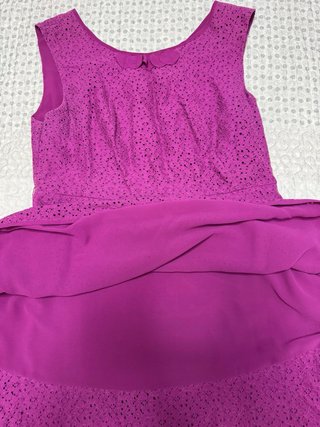 Vestido morado de verano