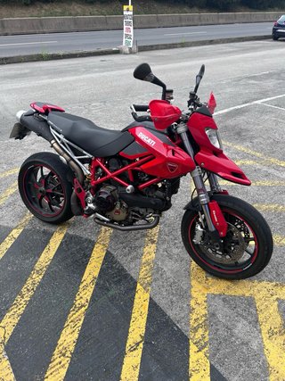 Ducati Hypermotard 1100 2007 Roja