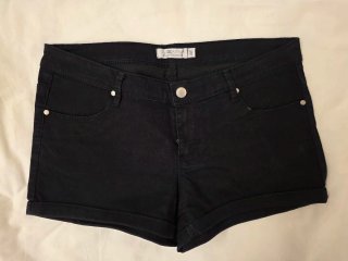 Lotto 9 pantaloncini corti donna