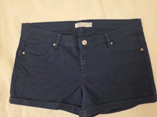 Lotto 9 pantaloncini corti donna