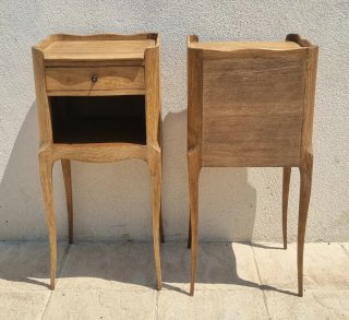 Mesitas de noche antiguas de madera