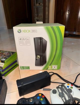 Xbox 360 con Kinect e accessori