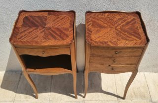 Mesitas de noche antiguas de madera