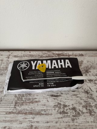 Yamaha PAC112V Guitarra eléctrica IMPECABLE
