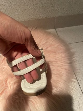 Sandalias planas blancas mujer
