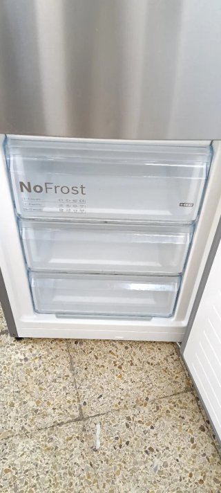 NEVERA COMBI BOSCH NO FROST ENERGÍA A+