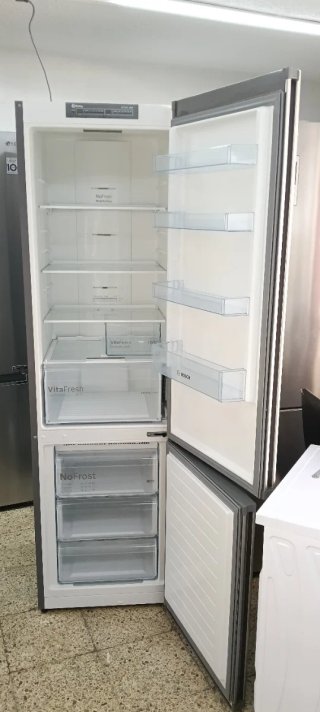 NEVERA COMBI BOSCH NO FROST ENERGÍA A+