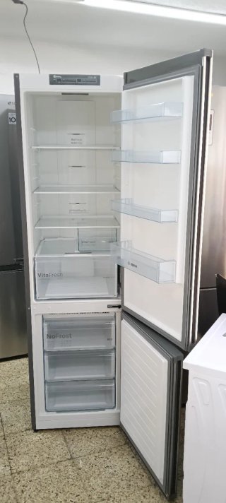 NEVERA COMBI BOSCH NO FROST ENERGÍA A+