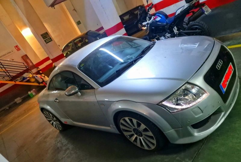 Audi TT 1999 - foto 1