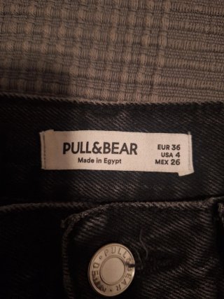 Pantalón vaquero Pull&Bear negro talla 36